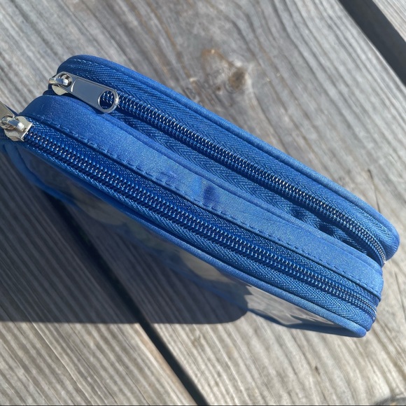 Gilchrist & Soames Travel Set Lot Bundle Pouch 11 Items Shampoo Conditioner Gel - Picture 4 of 4